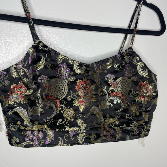 Crop top black with designs - Picture 3 of 5